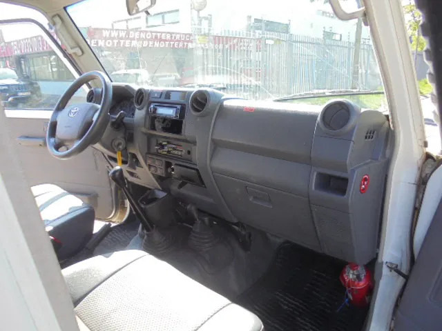 Truk pikap Toyota Land Cruiser HJ79L 4X4 CREWCAB PICKUP EXPORT OUTSIDE EU ONLY: gambar 18