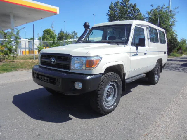 Toyota Land Cruiser HZJ78L 4X4 EXPORT OUTSIDE EU ONLY - Mobil: gambar 1 Toyota Land Cruiser HZJ78L 4X4 EXPORT OUTSIDE EU ONLY - Mobil: gambar 1
