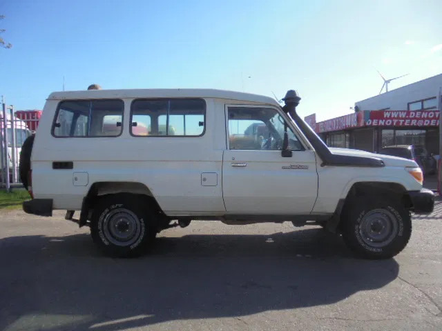 Toyota Land Cruiser HZJ78L 4X4 EXPORT OUTSIDE EU ONLY - Mobil: gambar 4 Toyota Land Cruiser HZJ78L 4X4 EXPORT OUTSIDE EU ONLY - Mobil: gambar 4