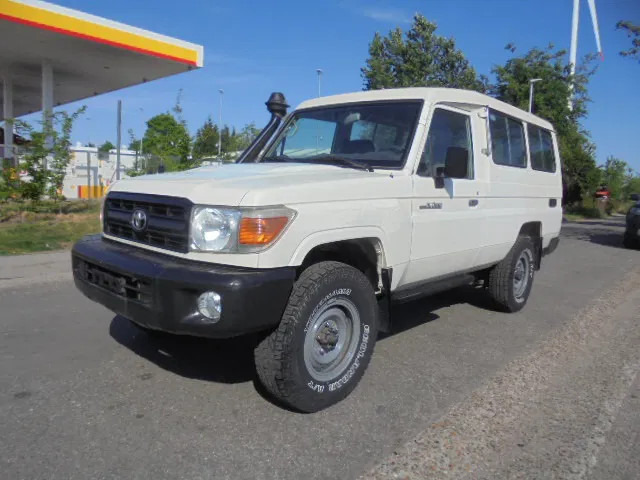 Toyota Land Cruiser HZJ78L 4X4 EXPORT OUTSIDE EU ONLY - Mobil: gambar 1 Toyota Land Cruiser HZJ78L 4X4 EXPORT OUTSIDE EU ONLY - Mobil: gambar 1