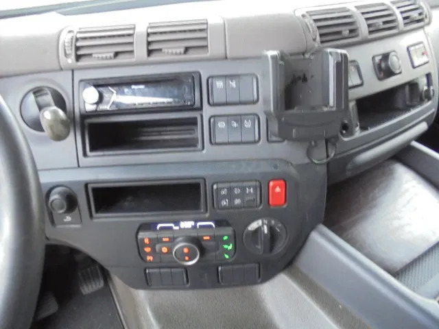 Tractor head DAF CF 410 SSC: gambar 11 Tractor head DAF CF 410 SSC: gambar 11