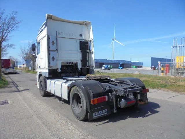 DAF XF 105.460 SUPERSPACE - Tractor head: gambar 5 DAF XF 105.460 SUPERSPACE - Tractor head: gambar 5