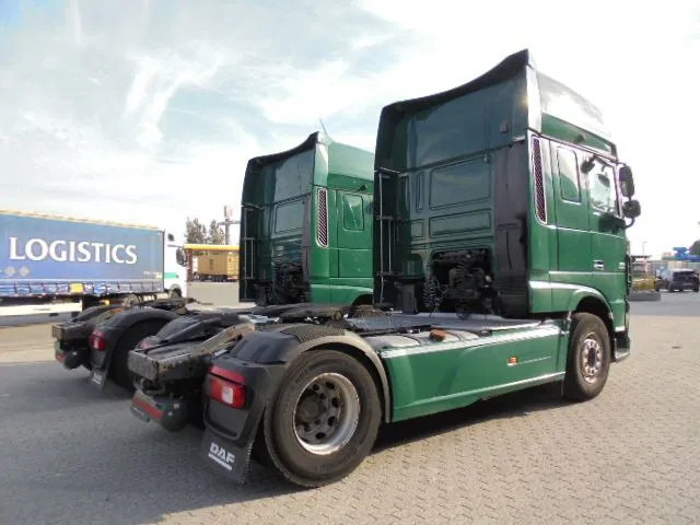 DAF XF 106.460 SUPER SPACE CAB - Tractor head: gambar 5 DAF XF 106.460 SUPER SPACE CAB - Tractor head: gambar 5