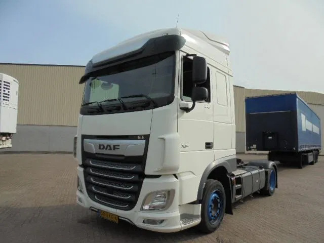 DAF XF 430 - Tractor head: gambar 1 DAF XF 430 - Tractor head: gambar 1