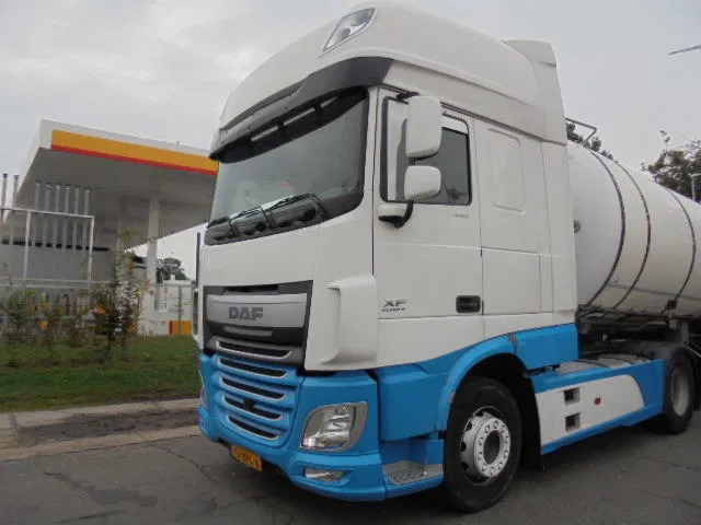 DAF XF 440 SUPER SPACE CAB NL TRUCK - Tractor head: gambar 1 DAF XF 440 SUPER SPACE CAB NL TRUCK - Tractor head: gambar 1