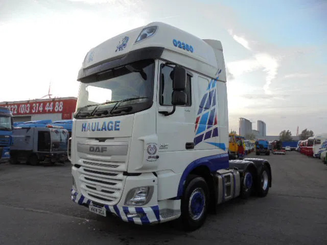 DAF XF 460 6X2 RHD - Tractor head: gambar 1 DAF XF 460 6X2 RHD - Tractor head: gambar 1