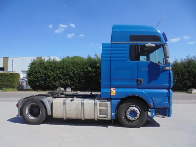 MAN TGA 18.480 XXL ZF INTARDER - Tractor head: gambar 4 MAN TGA 18.480 XXL ZF INTARDER - Tractor head: gambar 4