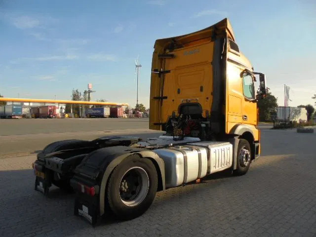 Mercedes-Benz Actros 1840 - Tractor head: gambar 4 Mercedes-Benz Actros 1840 - Tractor head: gambar 4