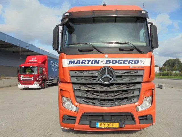 Mercedes-Benz Actros 1840 - Tractor head: gambar 4 Mercedes-Benz Actros 1840 - Tractor head: gambar 4