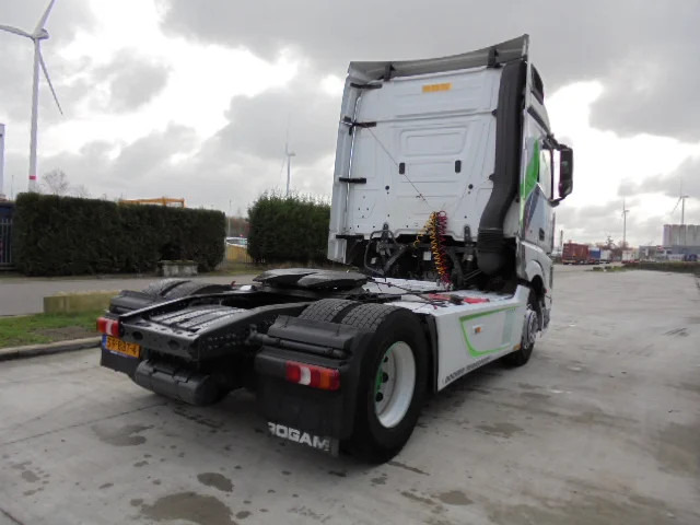 Mercedes-Benz Actros 1842 LS EUR6 - Tractor head: gambar 4 Mercedes-Benz Actros 1842 LS EUR6 - Tractor head: gambar 4