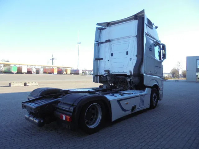 Mercedes-Benz Actros 1842 LS NL TRUCK - Tractor head: gambar 4 Mercedes-Benz Actros 1842 LS NL TRUCK - Tractor head: gambar 4