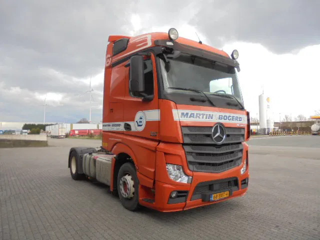 Mercedes-Benz Actros 1842 LS NL TRUCK - Tractor head: gambar 3 Mercedes-Benz Actros 1842 LS NL TRUCK - Tractor head: gambar 3