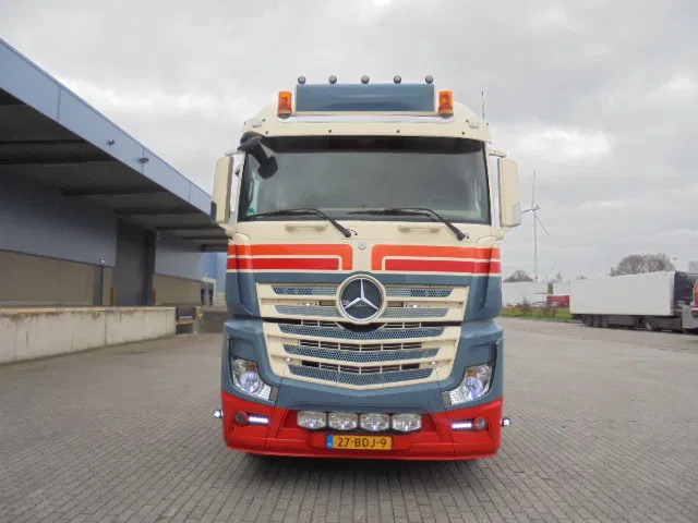 Mercedes-Benz Actros 1845 LS NL TRUCK - Tractor head: gambar 2 Mercedes-Benz Actros 1845 LS NL TRUCK - Tractor head: gambar 2