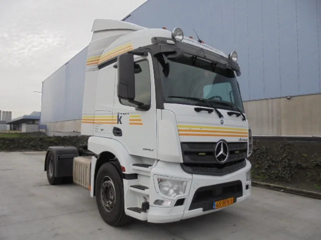 Mercedes-Benz Actros 1940 - Tractor head: gambar 3 Mercedes-Benz Actros 1940 - Tractor head: gambar 3