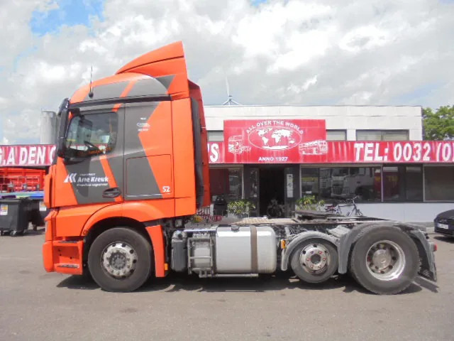 Mercedes-Benz Actros 2343 6X2 VOORLOOPAS - Tractor head: gambar 5 Mercedes-Benz Actros 2343 6X2 VOORLOOPAS - Tractor head: gambar 5