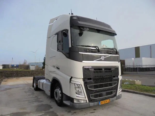 Volvo FH 420 MEGA NL TRUCK APK /TUV 01-05-2026 - Tractor head: gambar 3 Volvo FH 420 MEGA NL TRUCK APK /TUV 01-05-2026 - Tractor head: gambar 3