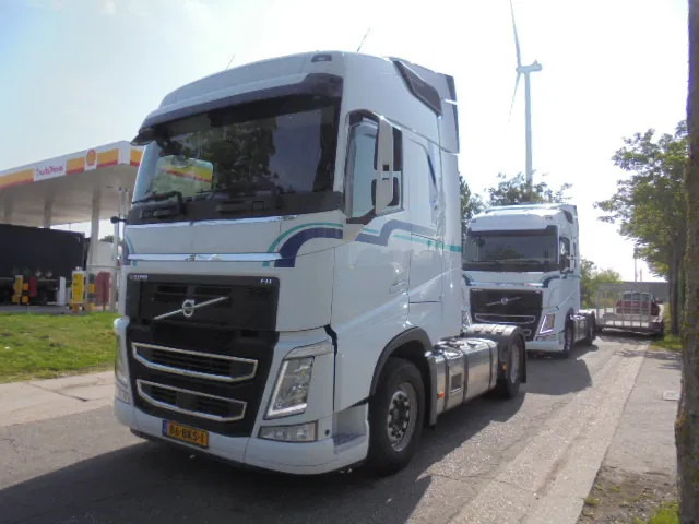 Volvo FH 420 NL TRUCK - Tractor head: gambar 1 Volvo FH 420 NL TRUCK - Tractor head: gambar 1