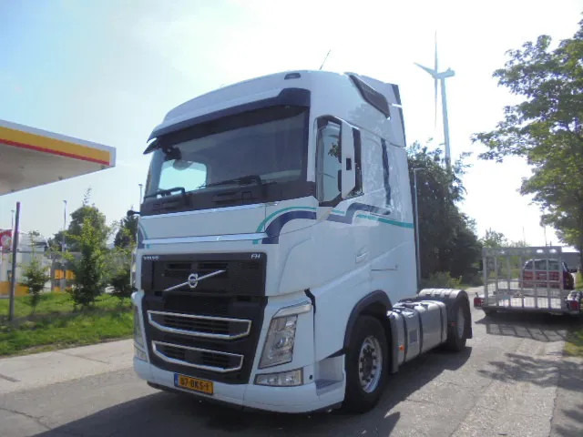 Volvo FH 420 NL TRUCK - Tractor head: gambar 1 Volvo FH 420 NL TRUCK - Tractor head: gambar 1