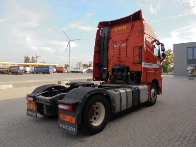 Volvo FH 460 - Tractor head: gambar 4 Volvo FH 460 - Tractor head: gambar 4