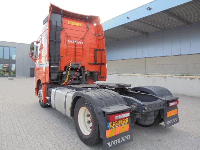 Volvo FH 460 - Tractor head: gambar 5 Volvo FH 460 - Tractor head: gambar 5