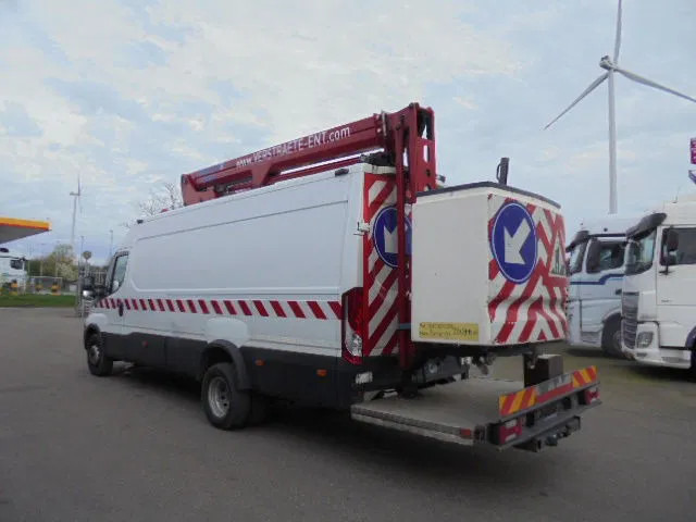Iveco Daily 70 70C17 - Truk: gambar 5 Iveco Daily 70 70C17 - Truk: gambar 5