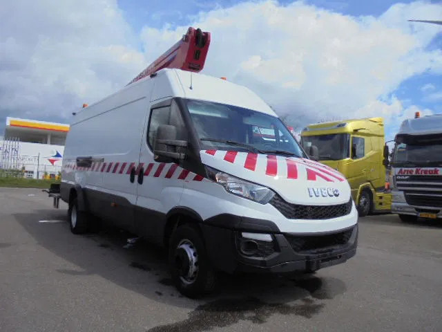 Iveco Daily 70 70C17 - Truk, Truk derek: gambar 2 Iveco Daily 70 70C17 - Truk, Truk derek: gambar 2