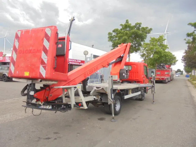 Van pengiriman Renault Maxity 120 DXI: gambar 6