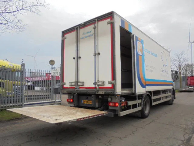 Volvo FE 250 CHEREAU NL TRUCK - Truk isotermal: gambar 4 Volvo FE 250 CHEREAU NL TRUCK - Truk isotermal: gambar 4