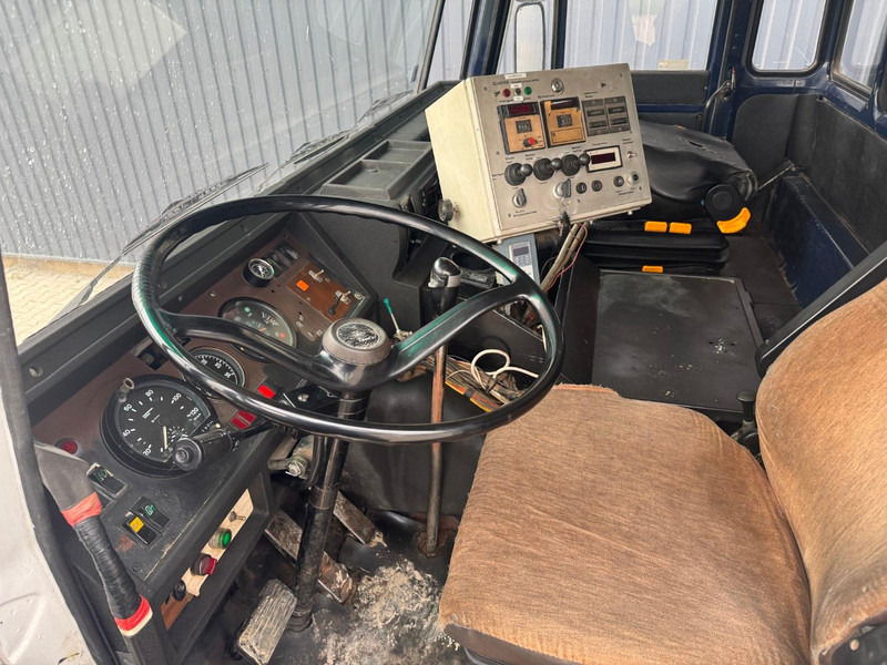 DAF 2800 - Truk tangki: gambar 5 DAF 2800 - Truk tangki: gambar 5