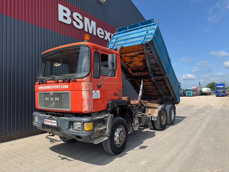MAN 26.302, 6x6 - Truk jungkit: gambar 5 MAN 26.302, 6x6 - Truk jungkit: gambar 5