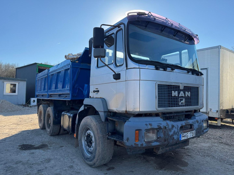 MAN 26.403. 6x4. Spring/Air - Truk jungkit: gambar 2 MAN 26.403. 6x4. Spring/Air - Truk jungkit: gambar 2