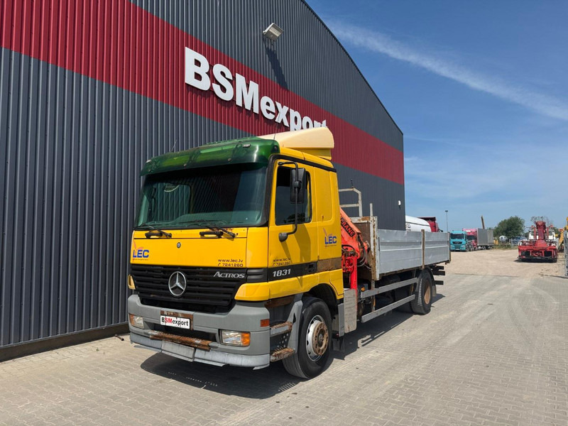 Mercedes-Benz Actros 1831, no crane - Truk flatbed: gambar 1 Mercedes-Benz Actros 1831, no crane - Truk flatbed: gambar 1