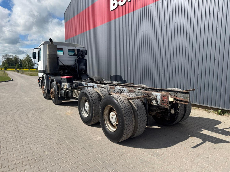Mercedes-Benz Actros 3235 - Truk sasis: gambar 5 Mercedes-Benz Actros 3235 - Truk sasis: gambar 5