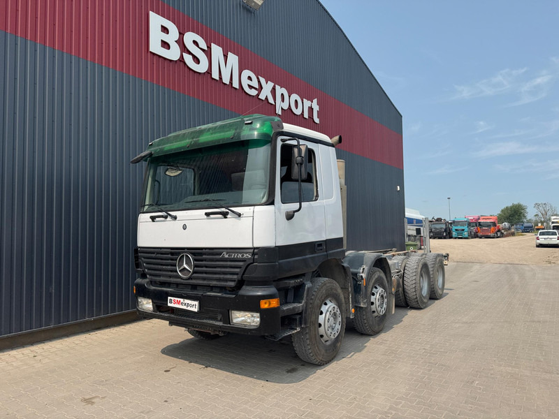 Mercedes-Benz Actros 3240 - Truk sasis: gambar 1 Mercedes-Benz Actros 3240 - Truk sasis: gambar 1