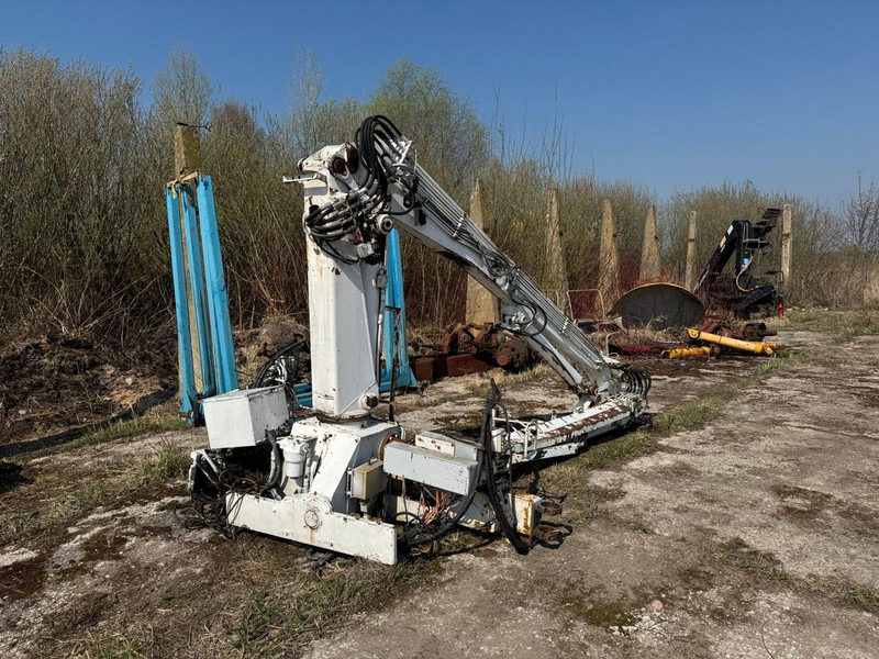 Tirre TIRRE EURO 131 + remote control - Truk dengan terpal samping, Truk derek: gambar 1 Tirre TIRRE EURO 131 + remote control - Truk dengan terpal samping, Truk derek: gambar 1