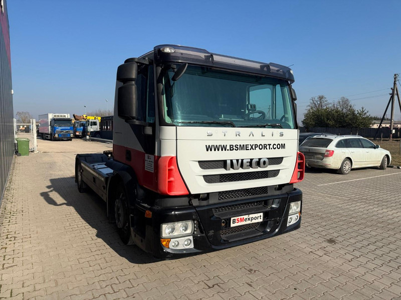 Iveco 440s42 - Tractor head: gambar 3 Iveco 440s42 - Tractor head: gambar 3