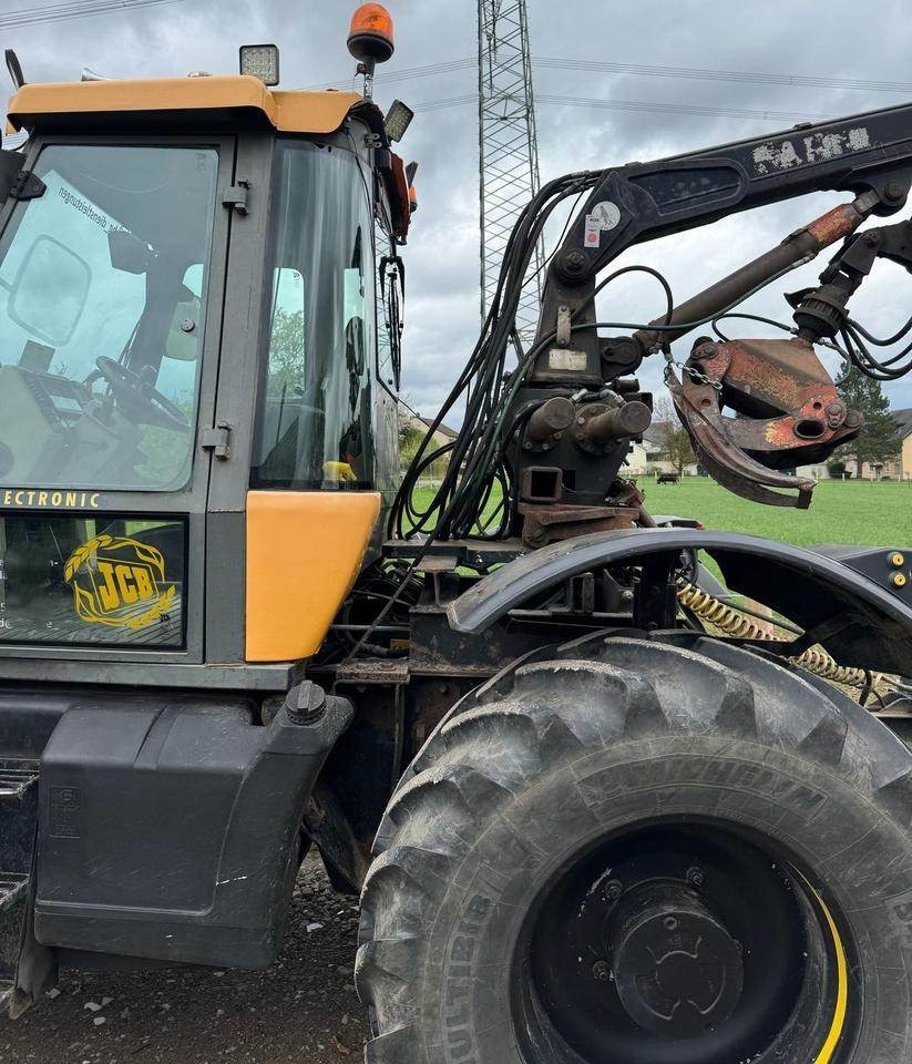 JCB Fastrac 1115 - Traktor: gambar 5 JCB Fastrac 1115 - Traktor: gambar 5