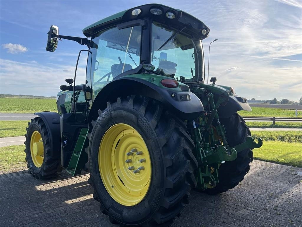 John Deere 6145R - Traktor: gambar 4 John Deere 6145R - Traktor: gambar 4