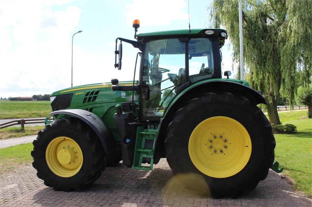 John Deere 6155R - Traktor: gambar 5 John Deere 6155R - Traktor: gambar 5