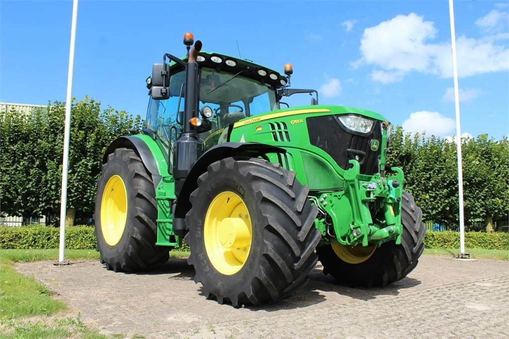 John Deere 6155R - Traktor: gambar 2 John Deere 6155R - Traktor: gambar 2
