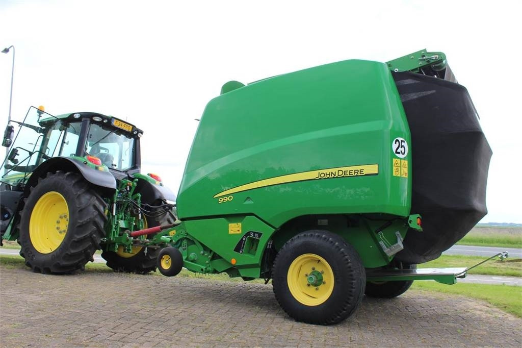 John Deere 990 - Baler bulat: gambar 2 John Deere 990 - Baler bulat: gambar 2
