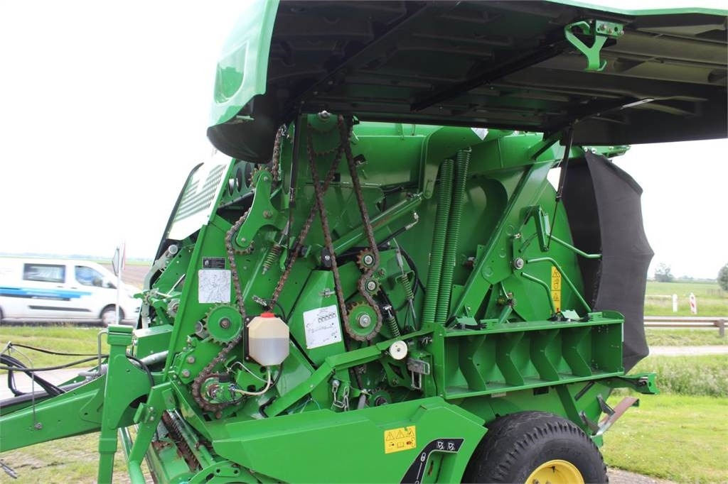 John Deere 990 - Baler bulat: gambar 3 John Deere 990 - Baler bulat: gambar 3
