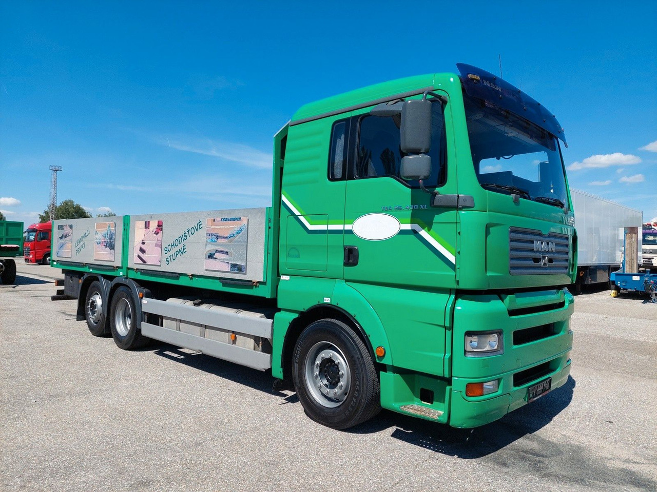 MAN TGA 26.430 LL 6x2-2 - Truk flatbed: gambar 2 MAN TGA 26.430 LL 6x2-2 - Truk flatbed: gambar 2