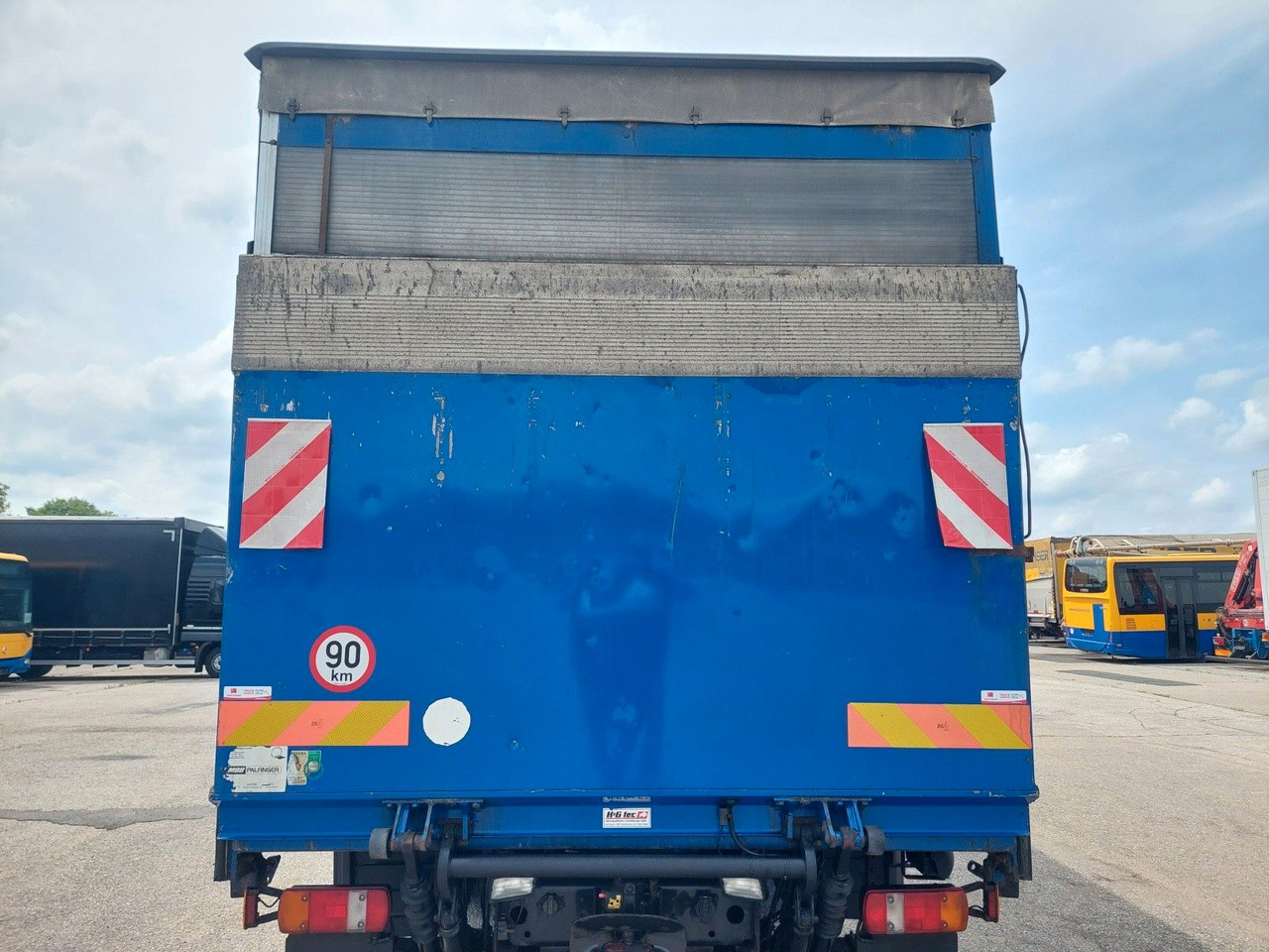 MAN TGL 12.220 4X2 BL Edscha - Truk dengan terpal samping: gambar 5 MAN TGL 12.220 4X2 BL Edscha - Truk dengan terpal samping: gambar 5