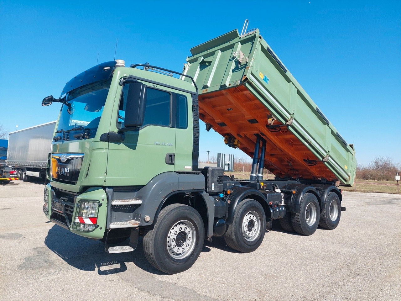 MAN TGS 35.460 BB Meiller Bordmatik 8x4 - Truk jungkit: gambar 1 MAN TGS 35.460 BB Meiller Bordmatik 8x4 - Truk jungkit: gambar 1