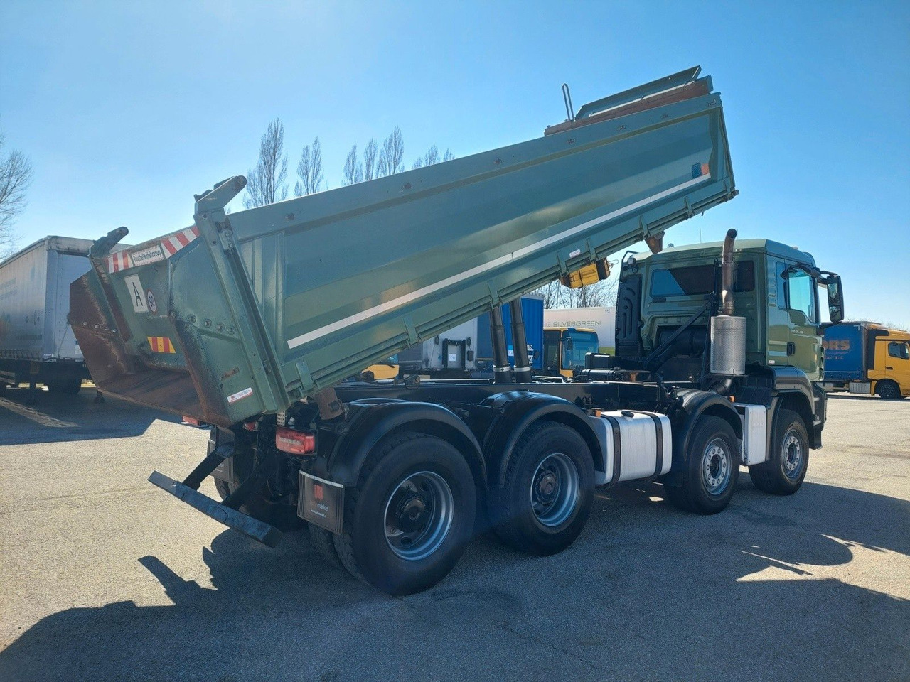 MAN TGS 35.460 BB Meiller Bordmatik 8x4 - Truk jungkit: gambar 4 MAN TGS 35.460 BB Meiller Bordmatik 8x4 - Truk jungkit: gambar 4