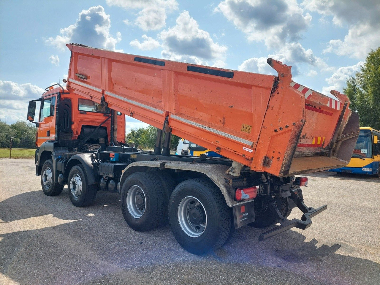 MAN TGS 35.480 8x4 BB Meiller Bordmatik - Truk jungkit: gambar 3 MAN TGS 35.480 8x4 BB Meiller Bordmatik - Truk jungkit: gambar 3