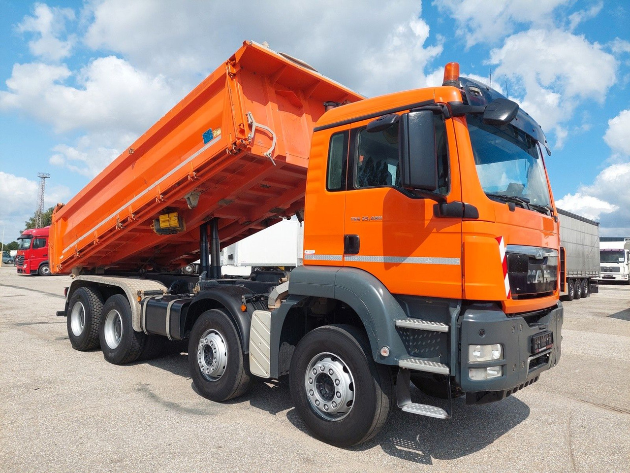MAN TGS 35.480 8x4 BB Meiller Bordmatik - Truk jungkit: gambar 2 MAN TGS 35.480 8x4 BB Meiller Bordmatik - Truk jungkit: gambar 2