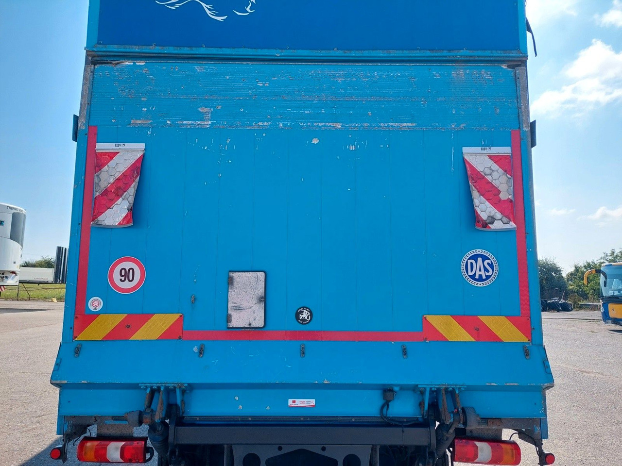 Mercedes-Benz Atego 1223 L/NR - Truk dengan terpal samping: gambar 5 Mercedes-Benz Atego 1223 L/NR - Truk dengan terpal samping: gambar 5