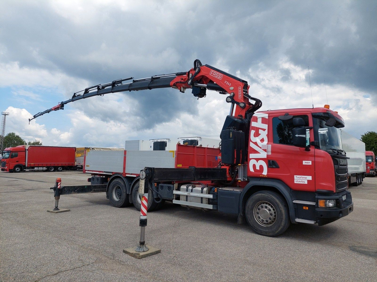 Scania G 410LB 6x4 HNA + Kran Fassi F545RA.2.27 FLY-JIB - Truk flatbed, Truk derek: gambar 2 Scania G 410LB 6x4 HNA + Kran Fassi F545RA.2.27 FLY-JIB - Truk flatbed, Truk derek: gambar 2